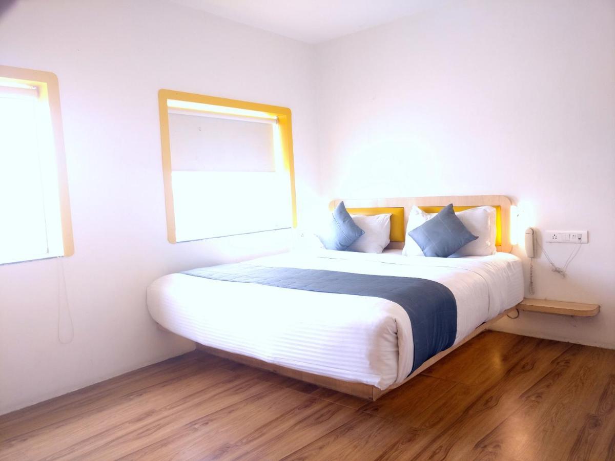 Stay Inn Bhopal Exteriör bild